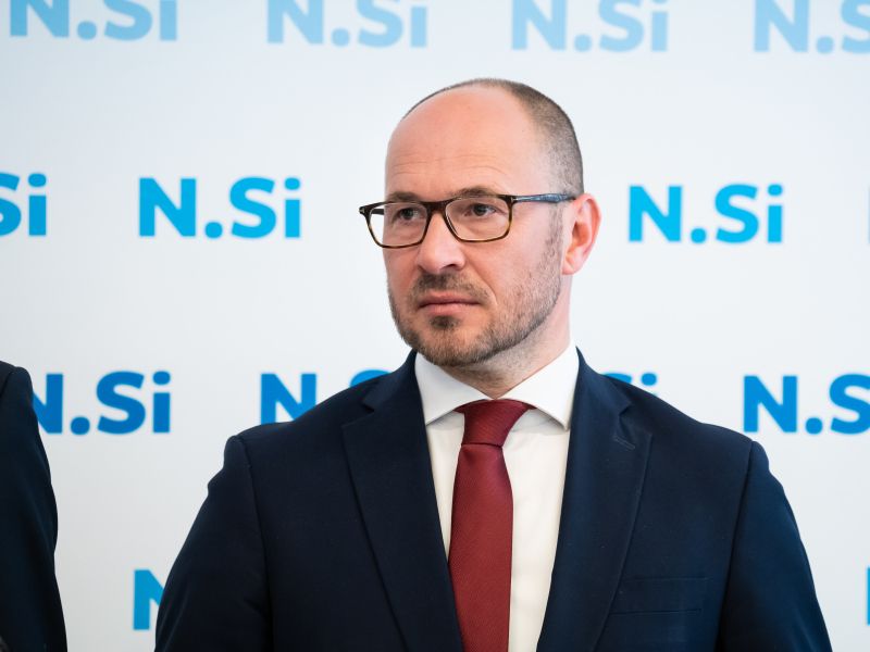 Volilni kongres NSi: Vrtovec favorit za naslednika Tonina