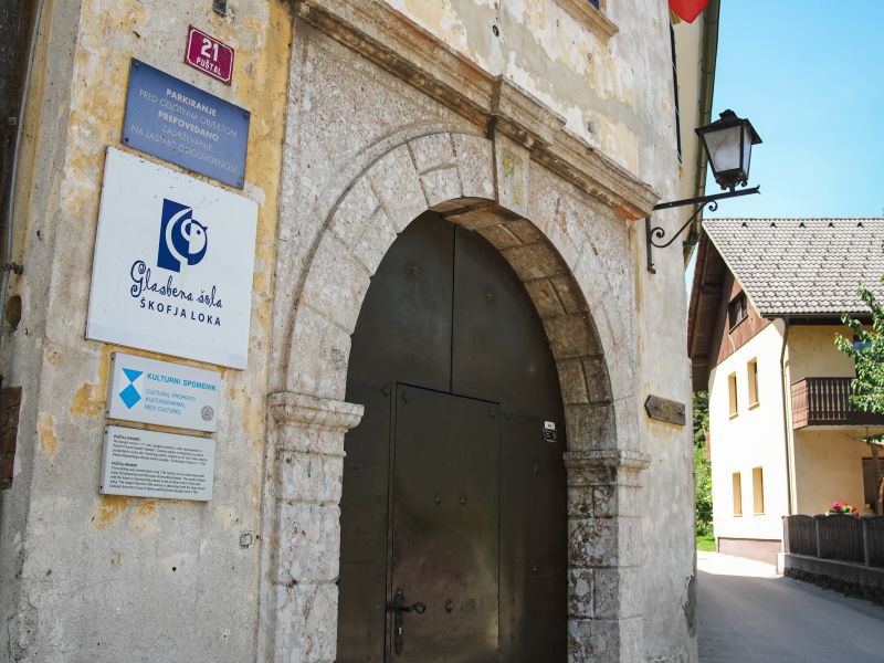 Nabolj brano tedna: Kdo prodaja najdražji grad v Sloveniji za skoraj 6 milijonov evrov?