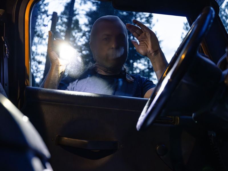 Vlomilci konec tedna na veliko vlamljali v avtomobile