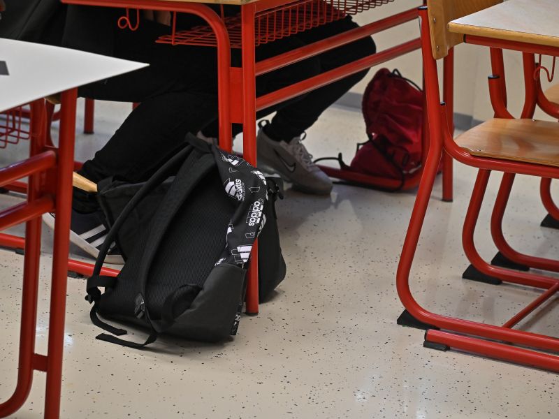 Slovenske šole obvestili o grožnji, policija identificirala osumljenca