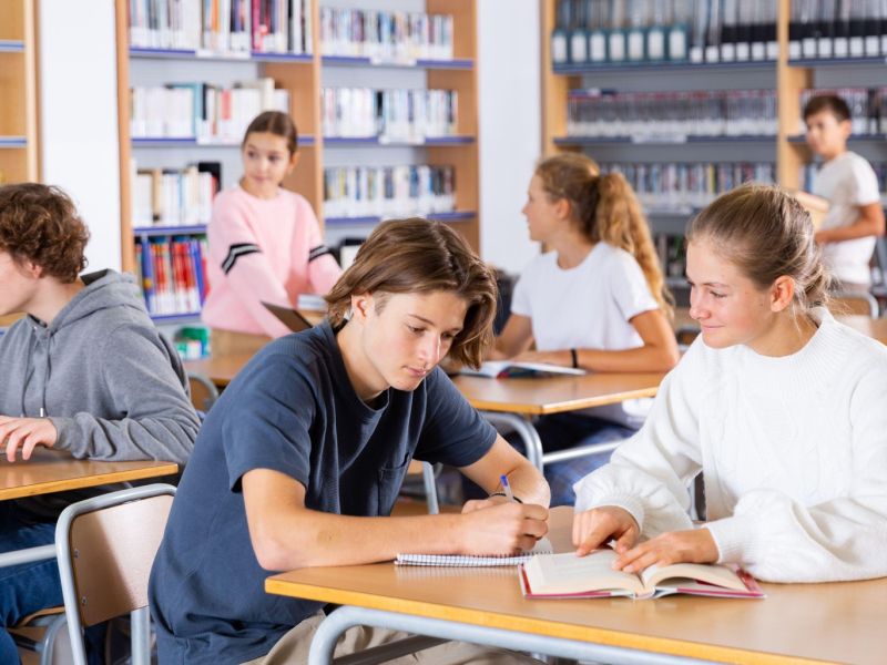 Strokovnjaki pozivajo k cepljenju proti HPV za preprečevanje raka