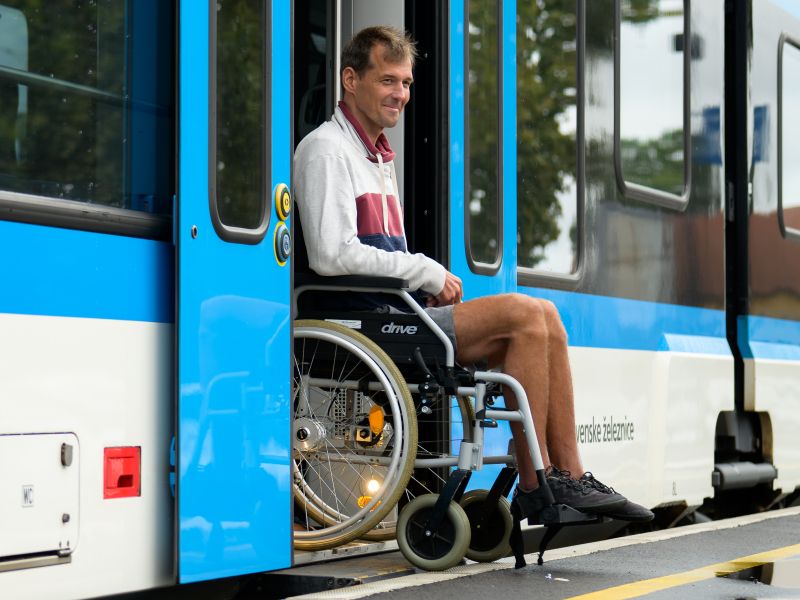 Slovenec v boju z boleznijo ALS, v soboto v Tivoliju dobrodelna tekma, takole mu lahko pomagate