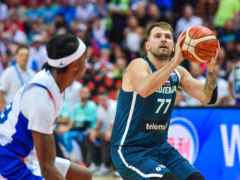 Dončić z udarnim sporočilom vsem kritikom v domovini: "Lahko bi bili na plaži, mi pa ..."