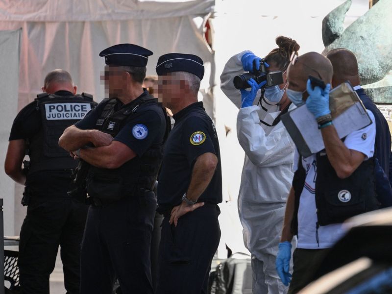 Drama v Marseillu: policija ubila napadalca z nožem (video)