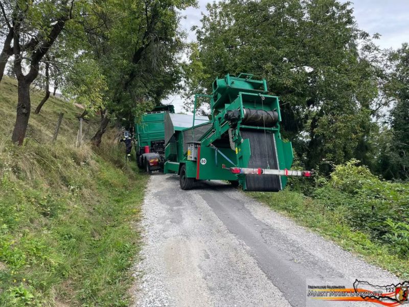 Voznik tovornjaka obtičal zaradi zaupanja navigaciji