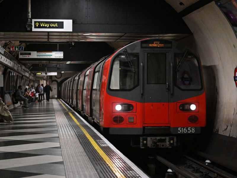 Stavka ohromila prestolnico: milijoni ujeti v prometnem kaosu