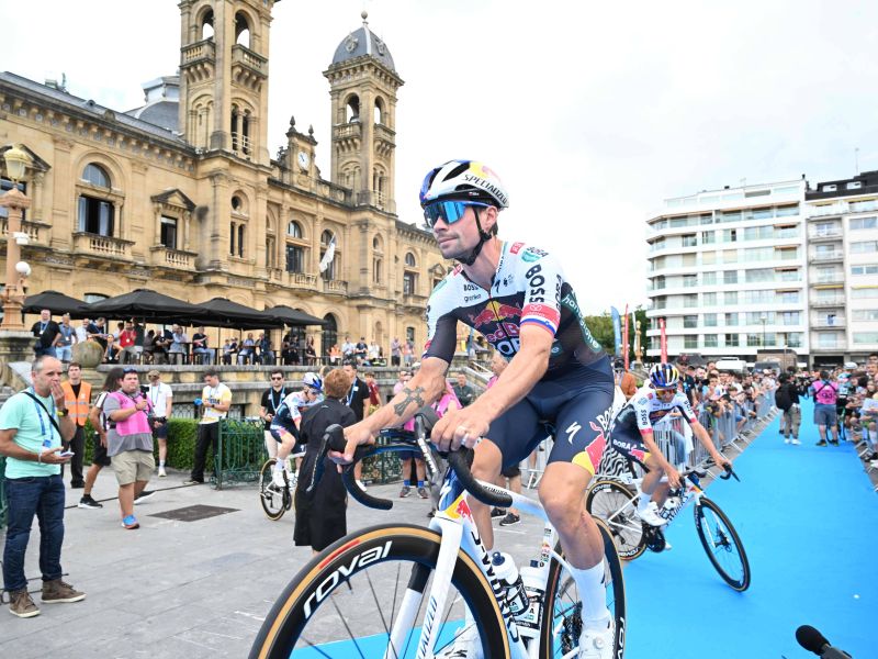 ‘Primož Roglič bo prestopil’, to bo odmevalo – slovenski šampion zapušča Red Bull, to je napoved, ki je stresla kolesarski svet