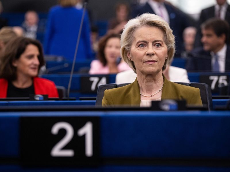 Von der Leyen predlaga starostno omejitev do družbenih omreži