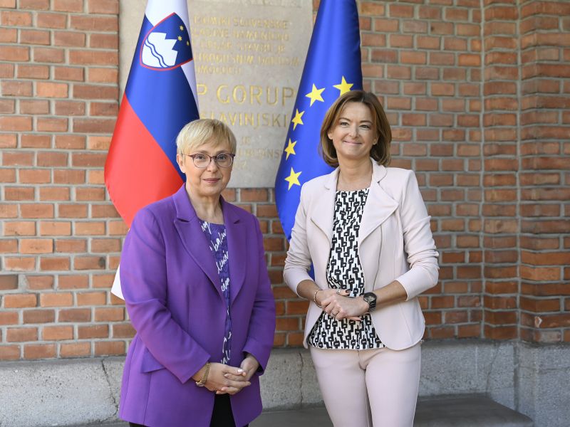 Dodikov protiudarec: Republika Srbska prepovedala vstop Fajon in Pirc Musar