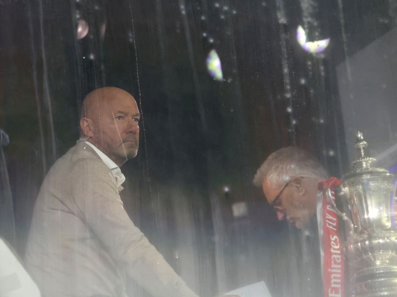 Legendarna Angleža o Šešku kot še nihče – Shearer in Lineker: Kaj si misli