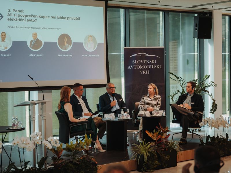 Slovenski avtomobilski vrh: elektrifikacija kot priložnost in izziv