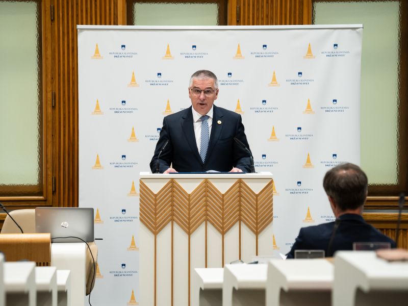 Državni svet zaradi helikopterjev z novim vetom