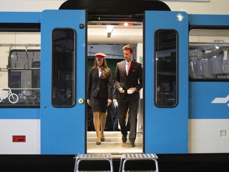 Uniforme Slovenskih železnic prejele mednarodno nagrado Brunel Awards 2025