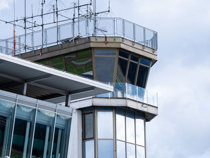 Kontrolorji zračnega prometa pristali na manj rekreacijskega dopusta in nove izmene, stavka prekinjena