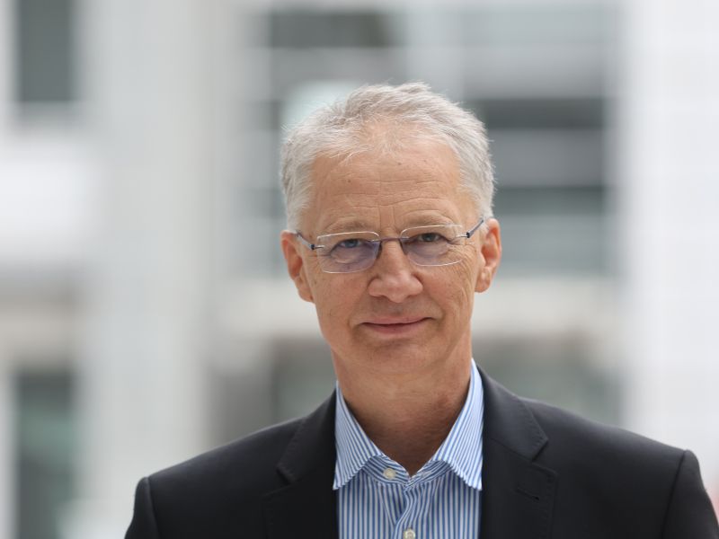 Stožice znova razburjajo: sodišče ustavilo postopek proti Lukšiču