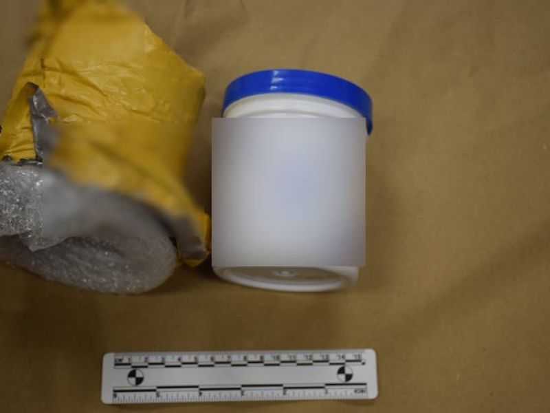 V Zagrebu aretirali 34-letnika, ki je preko spleta naročil konopljino smolo