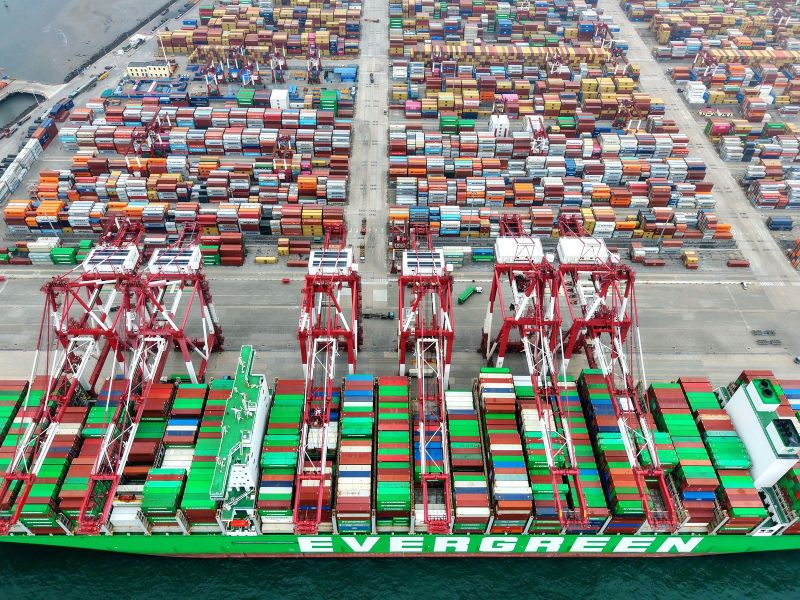 Kitajska zagrozila Trumpu: Ne bojimo se trgovinske vojne