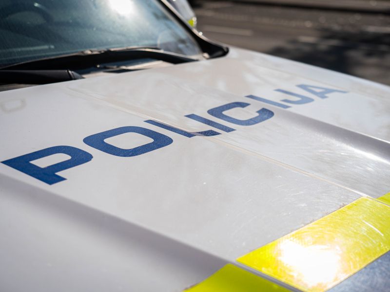 V Murski Soboti 22-letnik oropal mladoletnika in mu grozil