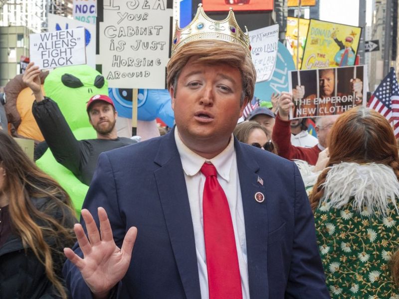 Milijoni Američanov protestirali proti Trumpu pod geslom 'Nočemo kraljev'