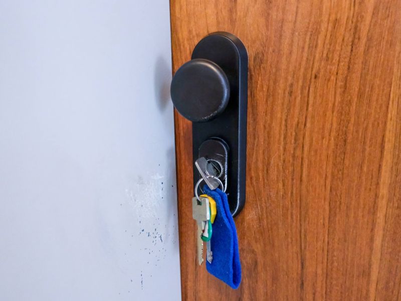 Računalnik izbiral najemnike 96 stanovanj: Kdo in kje jih je dobil