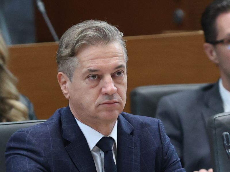 Golob opoziciji: o odstopu ne razmišljam, integritete nisem kršil