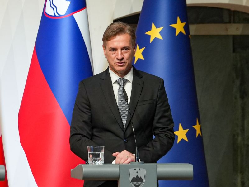 Bolezen premierja Goloba: Iz kabineta predsednika vlade sporočili tole