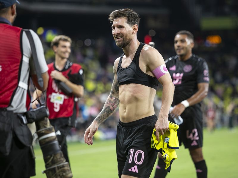 Messi presenetil - ni mu še dovolj. Ni se še nasitil nogometa (in dolarjev)