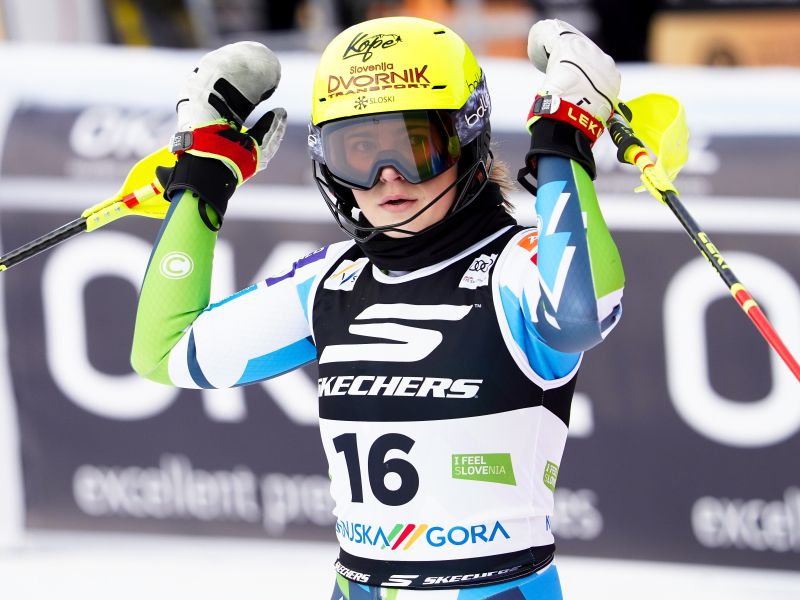 Julia Scheib zmagala na veleslalomu v Söldnu, Neja Dvornik osvojila 26. mesto