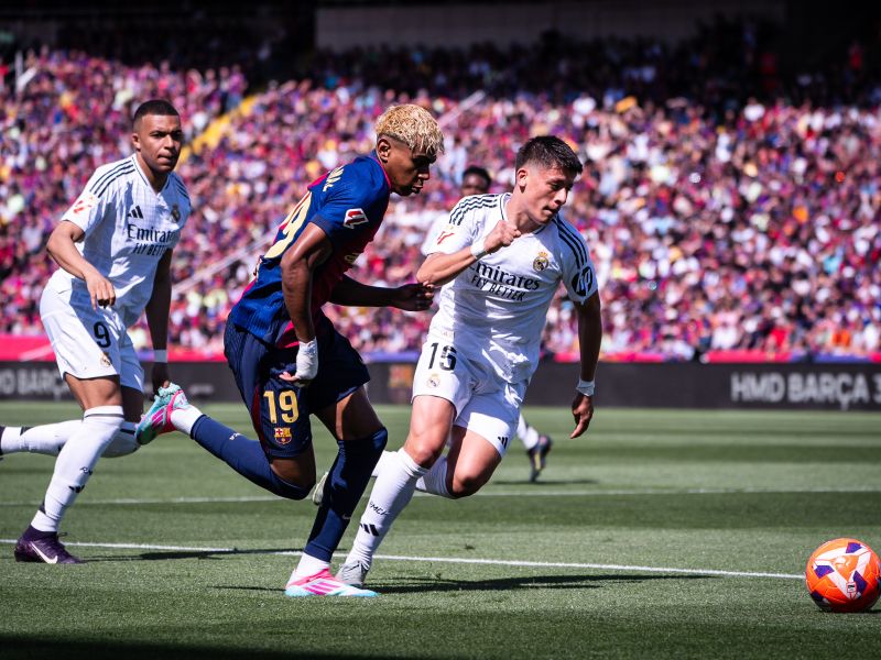 Dan za el clasico: Nove zvezde, isti DNK in trk z drugo galaksijo