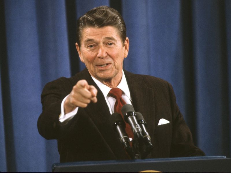 Trumpa razjezila reklama z Reaganom, takoj prekinil pogajanja s Kanado