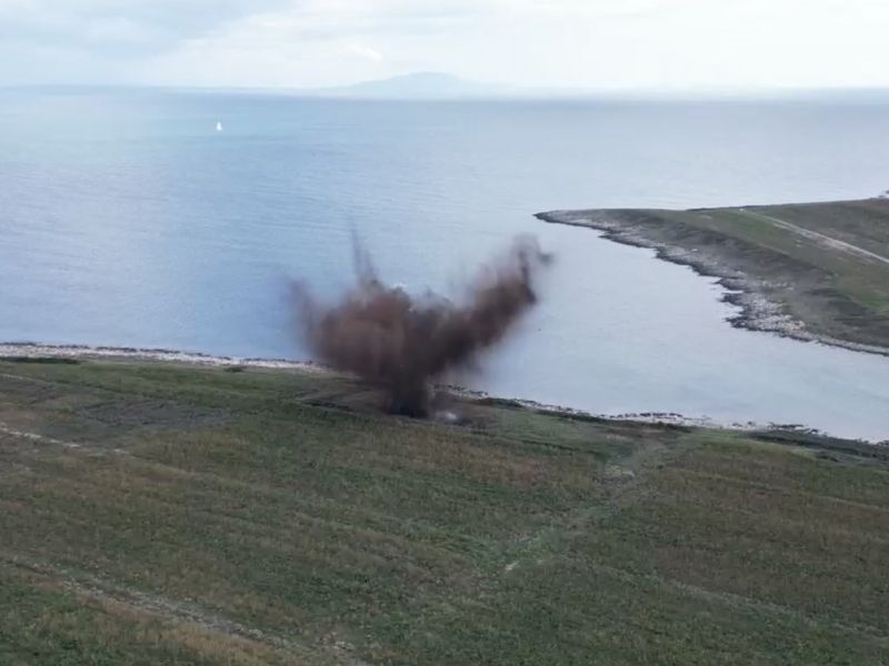 Opozorilni alarm in evakuacija zaradi 250-kilogramske bombe pri sosedih