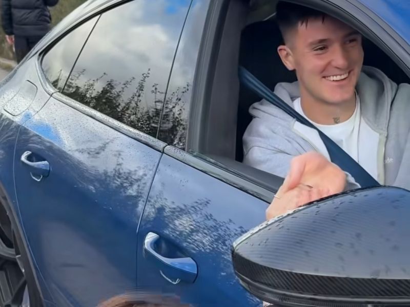 Pred Šeška šla na kolena, jokala, vreščala - Beni takole v zadregi (video)