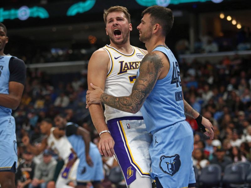 Dončić ga je spravil na kolena in sezul! O tej potezi govorijo vsi (video)