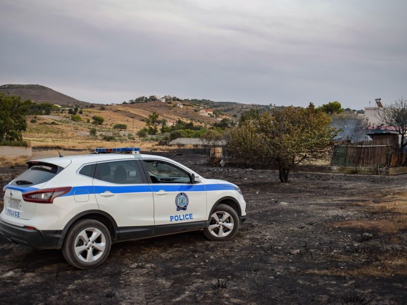 Najprej eksplozija, nato streli: umrla dva človeka, več je ranjenih