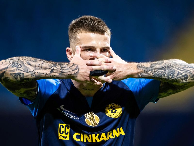 Franko še trese - Celjani za mir pred spektaklom, Riera spet obračunaval