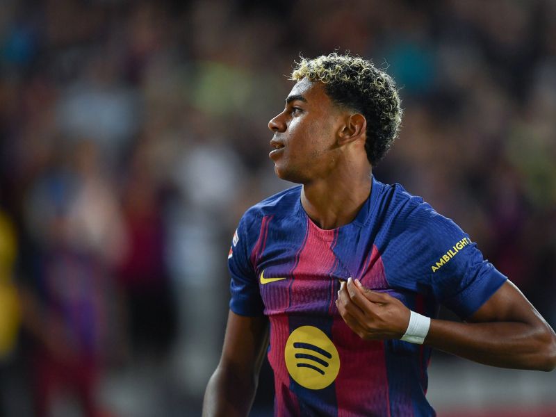 Yamal hitro pozabil na strto srce in argentinsko pevko (video)