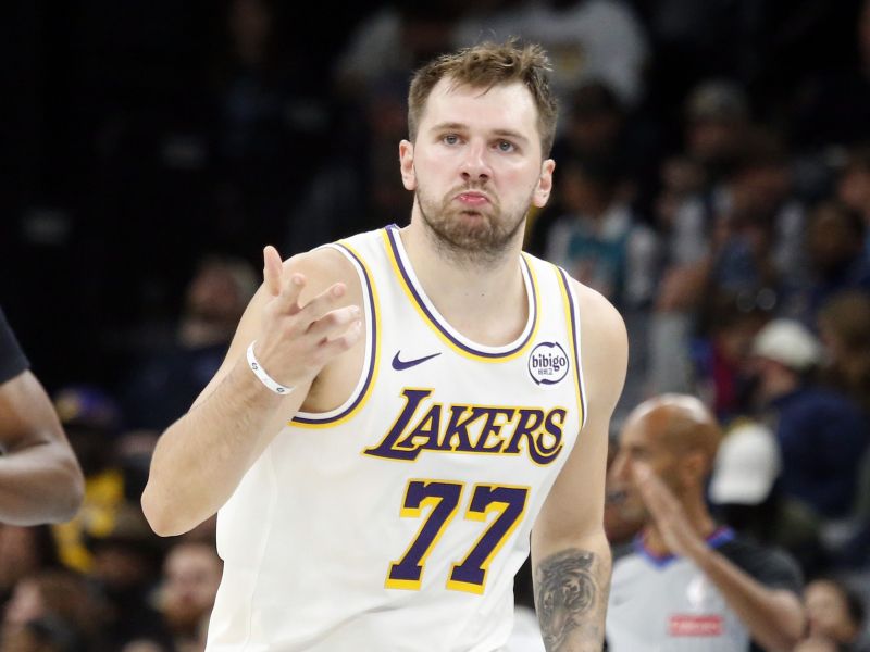 Poglejte razkošno vilo Luke Dončića v Los Angelesu