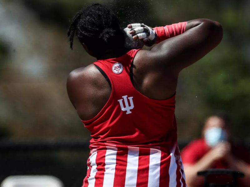 Zabodla ga je v vrat: atletinja hladnokrvno morila, podrobnosti osupnejo