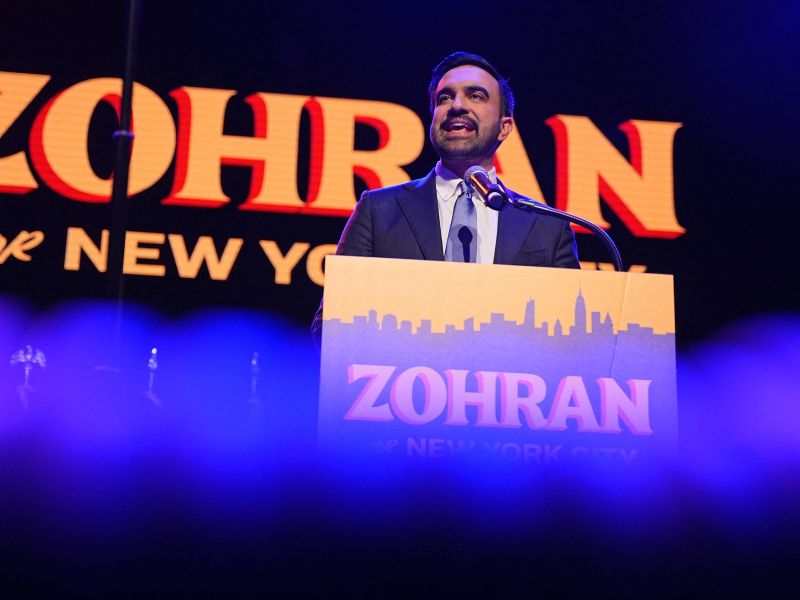 Musliman na čelu New Yorka, demokrati slavili po vsej državi