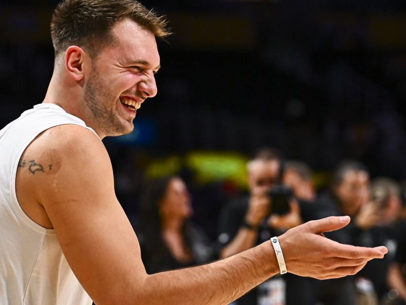 Dončić ga navaja na Slovenijo - kar mu je naredil na klopi, je hit (video)