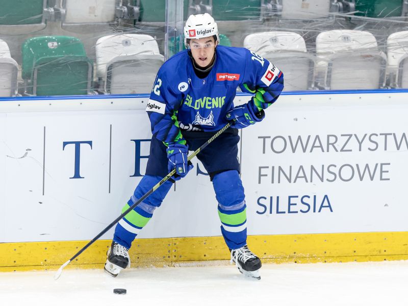 Slovenski diamant in kapetan mladih reprezentanc se seli k prvakom
