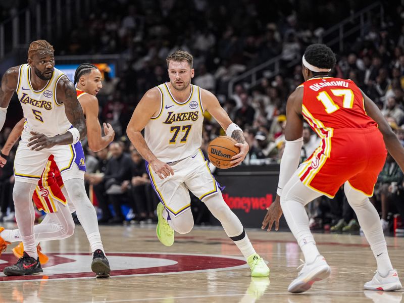 Dončić in Lakersi naleteli na neprijetno presenečenje: Luka hitro na klop