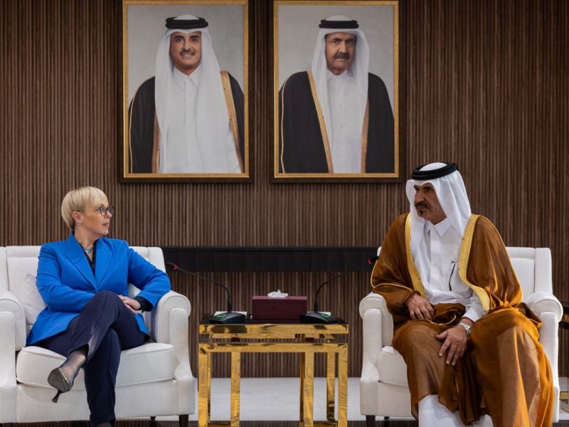 Predsednica Pirc Musar v Katarju za krepitev gospodarskega sodelovanja in letalsko povezavo