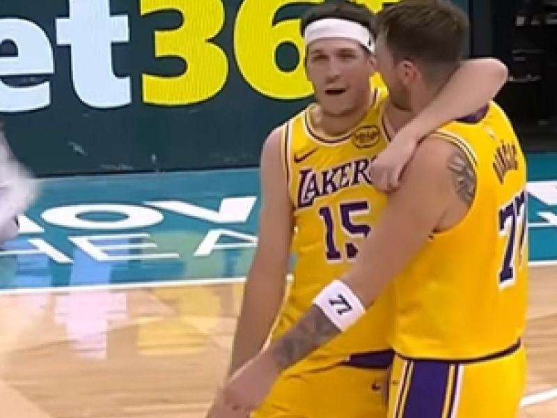 Nor Dončićev koš čez igrišče, kar je sledilo, je nasmejalo vse (video)