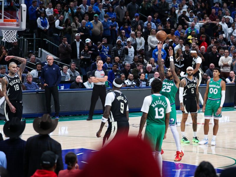 Kaos v Dallasu: nor poraz, kar so navijači delali na tribuni, pa pove vse