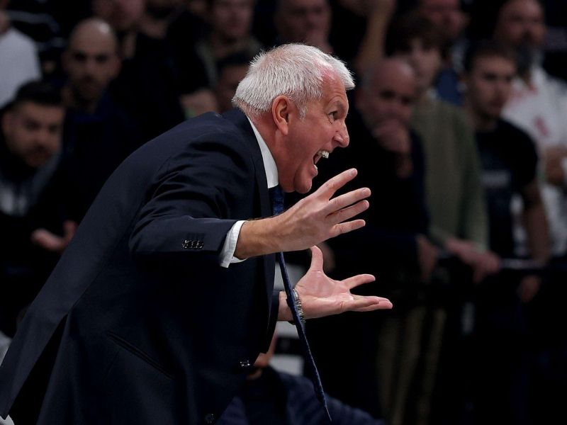 Košarkarski mag Željko Obradović na pomoč srbski nogometni reprezentanci