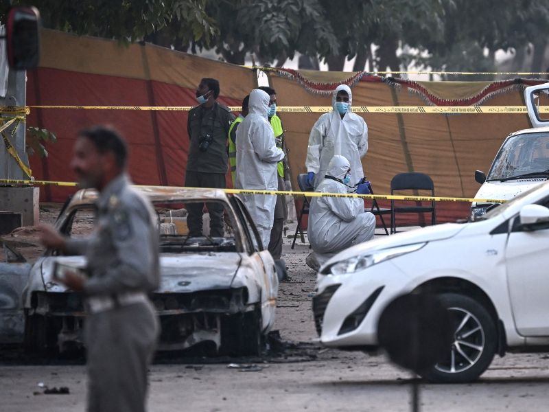 V samomorilskem napadu v Pakistanu več mrtvih in ranjenih