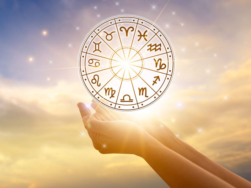 Dnevni horoskop: Eno znamenje bo dobra družba odnesla v veseljačenje