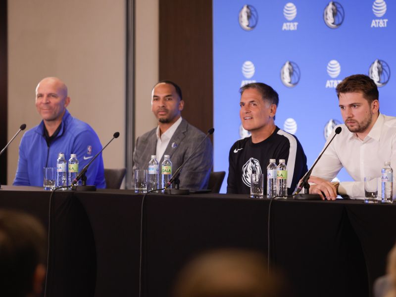 Otoplitev odnosov v Dallasu in vrnitev odpuščenega?! Glejte, kaj se dogaja