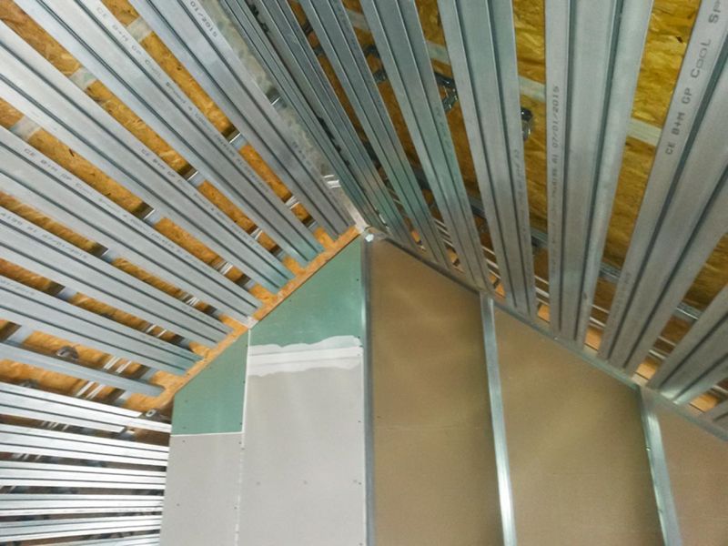 Že poznate stropno ogrevanje in hlajenje?